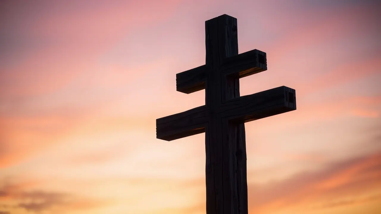 Cruz no entardecer