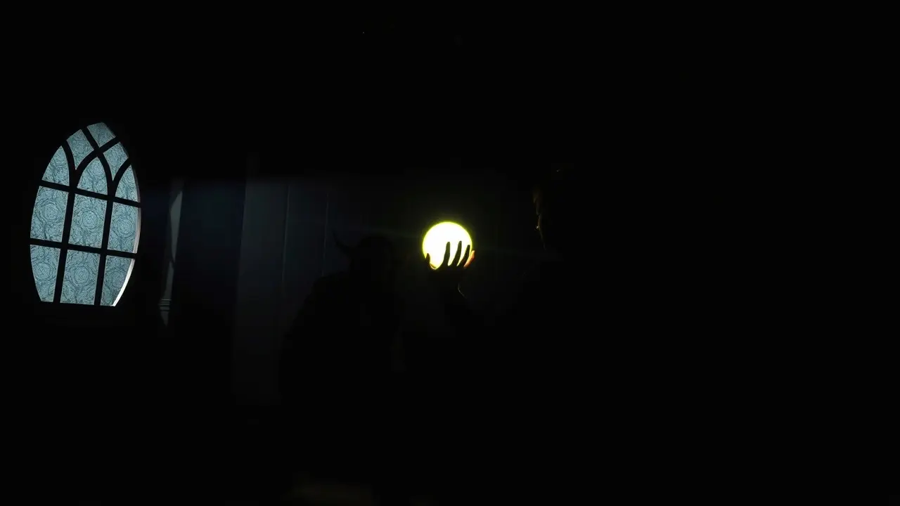 Sonhar com Ladrão: Descubra o Significado e as Mensagens Ocultas Homem protegendo orbe brilhante de ladrão na sombra